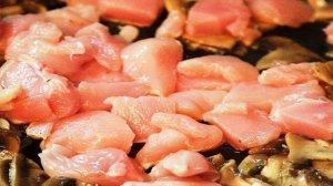 Курица с грибами в сливочном соусе