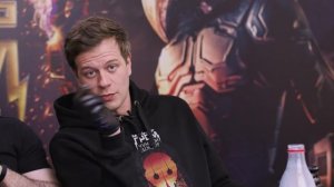 Майор Гром: Чумной Доктор | Острые вопросы 1 | Тихон Жизневский и Александр Сетейкин в Bubble Шоу