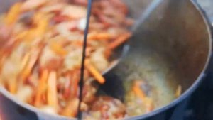 ТУШОНЫЙ КАРТОФЕЛЬ в казане на мангале с мясом и овощами