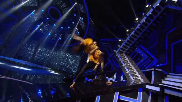 Tip Tip Barsa Pani | Bachata Dance | Tara & Nisha смотреть онлайн