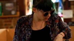 Grimes - Oblivion (Live at Grimey's)