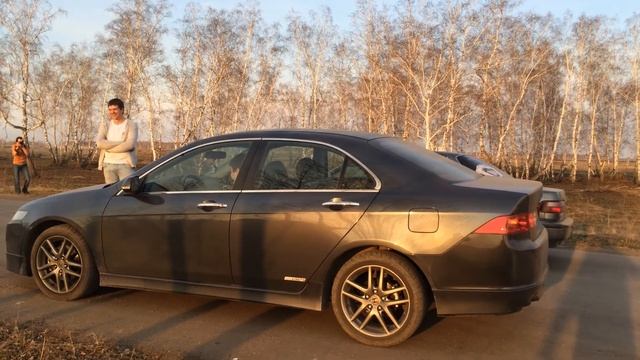 Accord 7 Type s v\s Integra ZC MT смотреть онлайн
