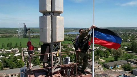 Силы Донецкой народной республики установили полный контроль над городом Красный Лиман
