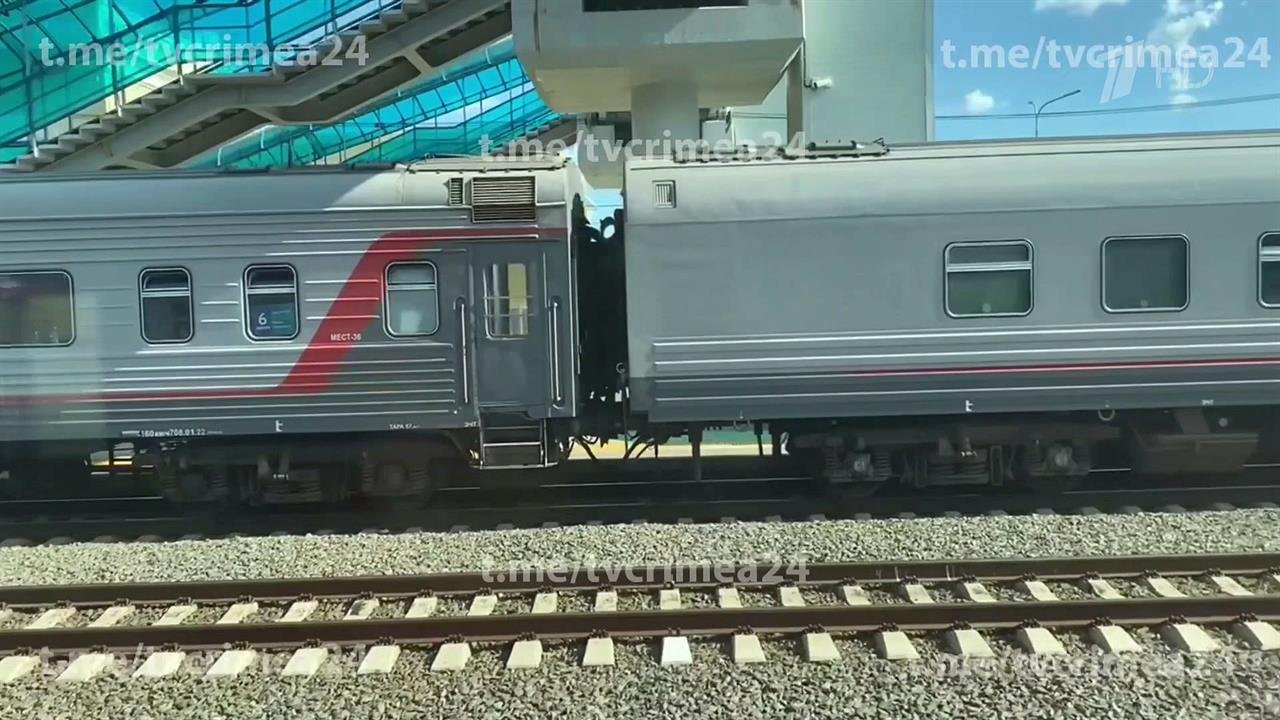Железнодорожное сообщение по Крымскому мосту уже восстановлено