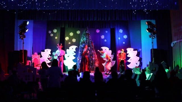 Театрализованное представление "Новогодняяя сказка" часть 1 смотреть онлайн