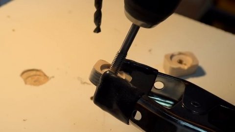 DIY Drill Powered Lathe