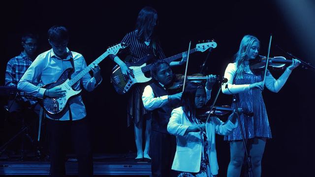 Rock The Holidays смотреть онлайн