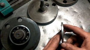 о лабиринтном уплотнении коленвала ЯВА.