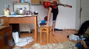 Разбил гитару!!!