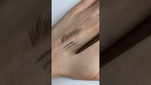 ТОП 2 средства ДЛЯ БРОВЕЙ? #идеальныеброви #makeuptutorial #shortvideo #брови #гельдлябровей