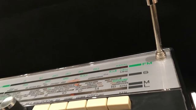 ВИНТАЖНЫЙ ПРИЕМНИК Nordmende Transita Automatic | ALEX AVERS смотреть онлайн