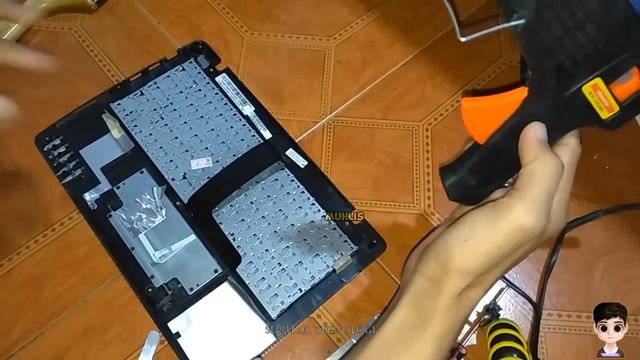 Cara Mengganti Keyboard Netbook Asus X200M смотреть онлайн
