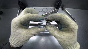 Ремонт новой рулевой рейки Toyota RAV4 Motorherz M51191NW