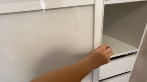 Шкаф купе в спальню. Небольшая функциональная гардеробная. Межкомнатная перегородка. Обзор.