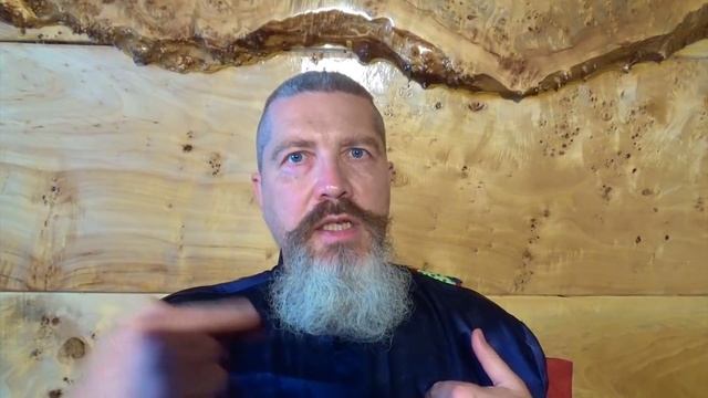 Сколько пить воды? Как избавиться от изжоги?