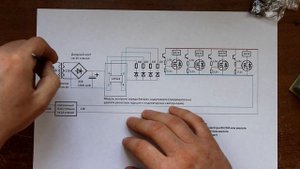 Простая схема автоматической регулировки сетевого напряжения