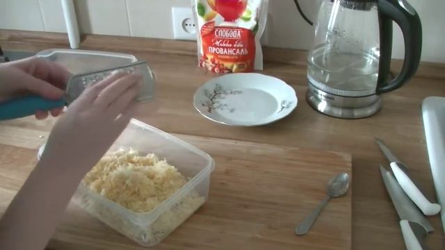 КРАБОВЫЕ РАФАЭЛЛО ЗАКУСКА на Новый год| Cheese and crab stick salad. смотреть онлайн