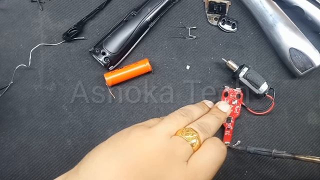 How to replace WAHL Beard Trimmer Battery, WAHL beard Trimmer, WAHL Trimmer Replace Battery смотреть онлайн