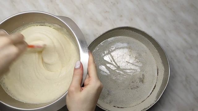 Манник с творогом. Все смешать и в духовку. Очень просто и вкусно!