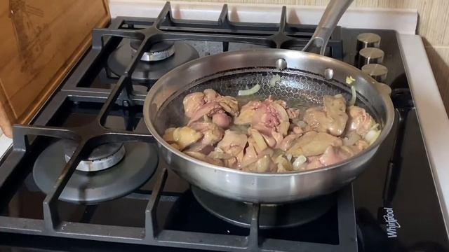 Куриная печень с луком. Вкусный, простой и быстрый рецепт. смотреть онлайн