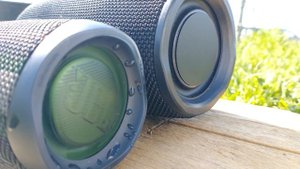 Jbl Flip 5 VS Fake Jbl Charge 3 Bass test