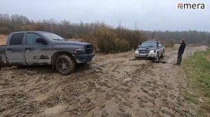 Динамический буксировочный трос 16 мм - 6 м, нагрузка 5 т, от компании Ремера® в действии.