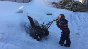 Стёпа и снегоуборщик