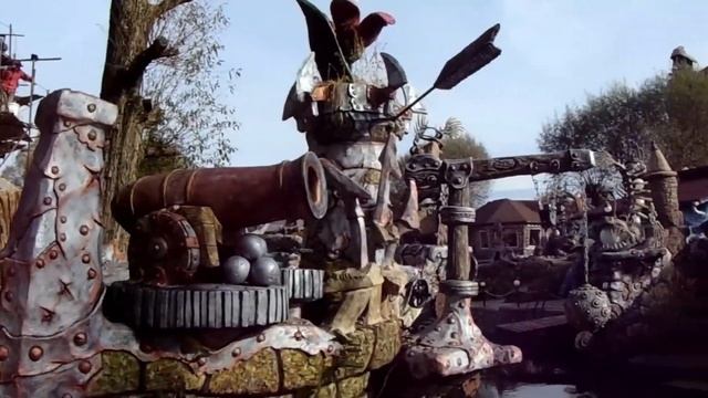 как  построить дачный  домик  в  стиле дом пирата..декоративная  штукатурка.  скульптуры арт бетон.