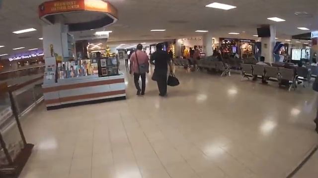 Srilanka Airport|Colombo Airport|Bandaranaike International Airport-Duty Free shops Tour 2022|4K HD смотреть онлайн