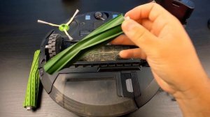 How to clean the iRobot Roomba i7 & Full bin error Fix