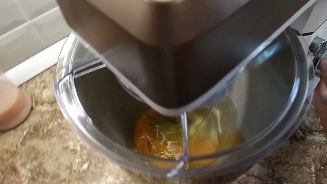 Видео отзыв Планетарный миксер Kitfort KT-1339 смотреть онлайн