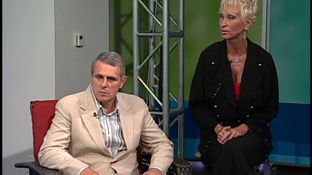 VIA MIA with BRENDA WOLLENBERG / Holistic Nutritionist смотреть онлайн