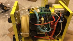 Внутренности инвертора ИЖ ВД 200