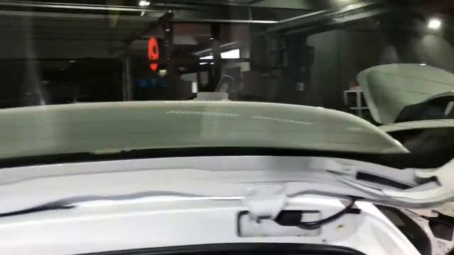 Peugeot 207 шумоизоляция двух дверей в четыре слоя материалами Комфортмат и обесшумка задних крылье