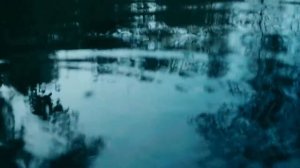 Девочка влюбилась в море...