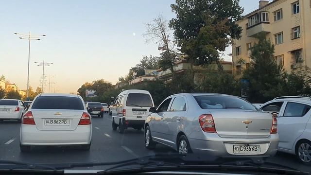 Uzbekistan Tashkent улица Фархадская  УЧТЕПИНСКИЙ ХОКИМИЯТ  Арча куча   Чиланзар  улица  Мукими