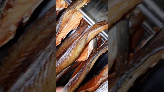 Минтай. Вяленый минтай. Янтарная с перцем. филе минтая с красным перцем. балык минтая.брюшки минта смотреть онлайн