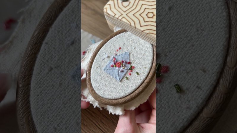 #вышивка #embroidery #embroiderytutorial #handmade #embroideryflowers #beads #beadsembroidery #art