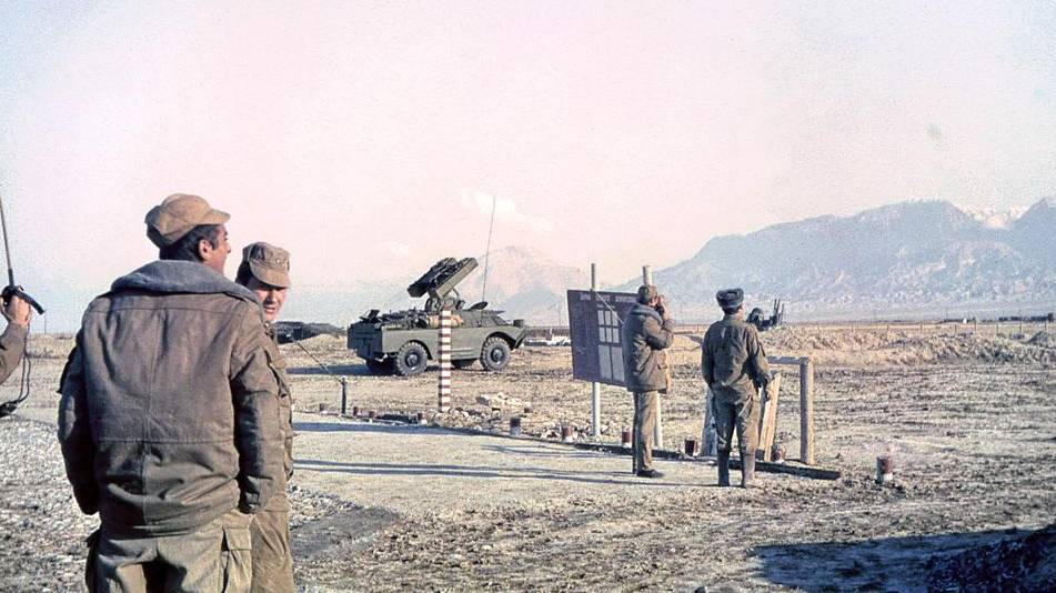 Опять Тревога - Валерий Петряев