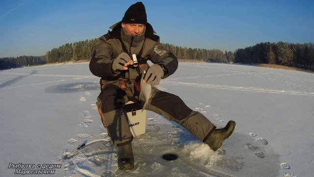 БЕШЕНАЯ ПРОВОДКА принесла БОНУС. Рыбалка на безмотылки и тульскую мормышку в мороз.