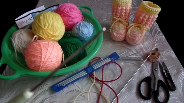 Вязание спицами для начинающих: как выбрать спицы и пряжу. Урок №1