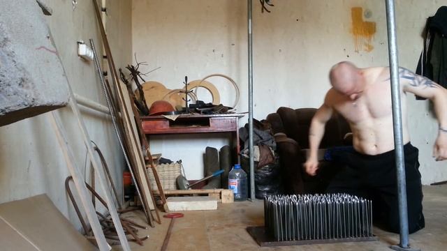 Доска с гвоздями на 200 смотреть онлайн