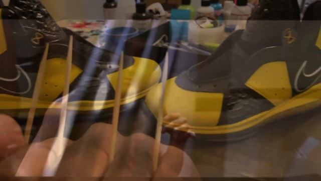 CUSTOM LEBRON 8 x KOBE 5 BRUCE LEE (3 ?'s) (LEBRON SHARED THEM ON HIS STORY?) смотреть онлайн