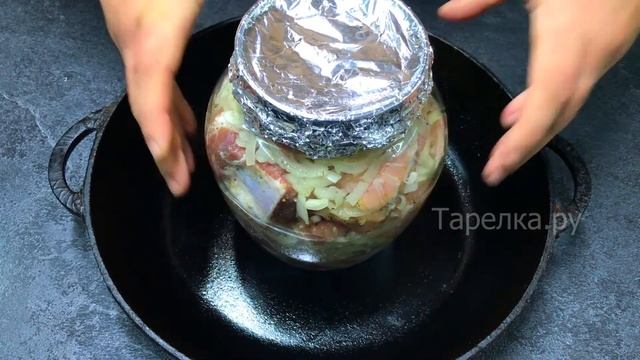 РЕБРА, БАНКА И ДУХОВКА. ВКУСНЫЕ РЕБРЫШКИ С ЛУКОМ В СОБСТВЕННОМ СОКУ. ВКУСНЫЙ РЕЦЕПТ РЕБЕР В БАНКЕ смотреть онлайн