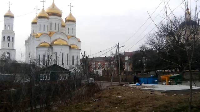 Типичный Брянск-трапеза из мусорных бачков!!!