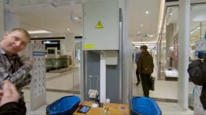 ОХРАННИКИ КРУТЯТ ЛЮДЕЙ / БЕСПРЕДЕЛ ОХРАНЫ В ДЕКАТЛОН / БОРЗЫЙ МЕНТ ЗАПРЕЩАЕТ СЪЁМКУ