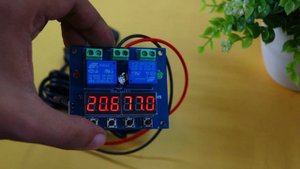 Digital Temperature and Humidity Controller Circuit ZFX M452 Review in English