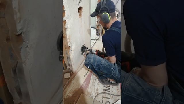 Пилим Подрозетники алмазом без пыли и грязи. Реальный звук. DIAMOND HIT 72мм + Bosch, GDE 16 Plus
