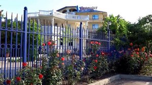 Пансионат "Виктория" на улице Багратиона в Лазаревском,  SOCHI RUSSIA