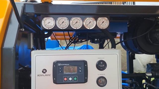 Гусеницы + бетононасос = крутой гусеничный SPC ROYAL 149 для в тяжелых условиях. Обзор установки.